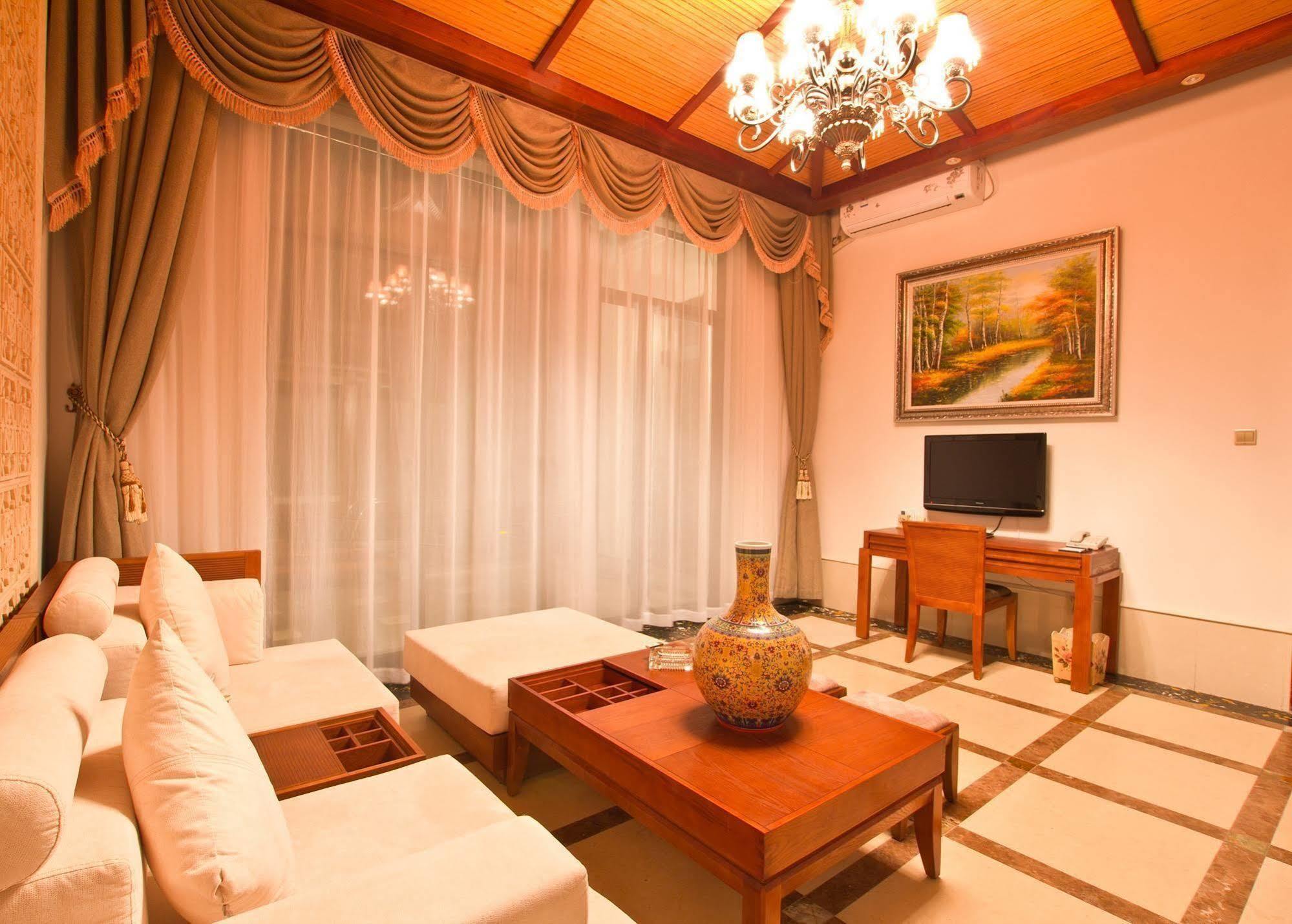 Xinglong Old Banyan Hotel - 万宁 外观 照片